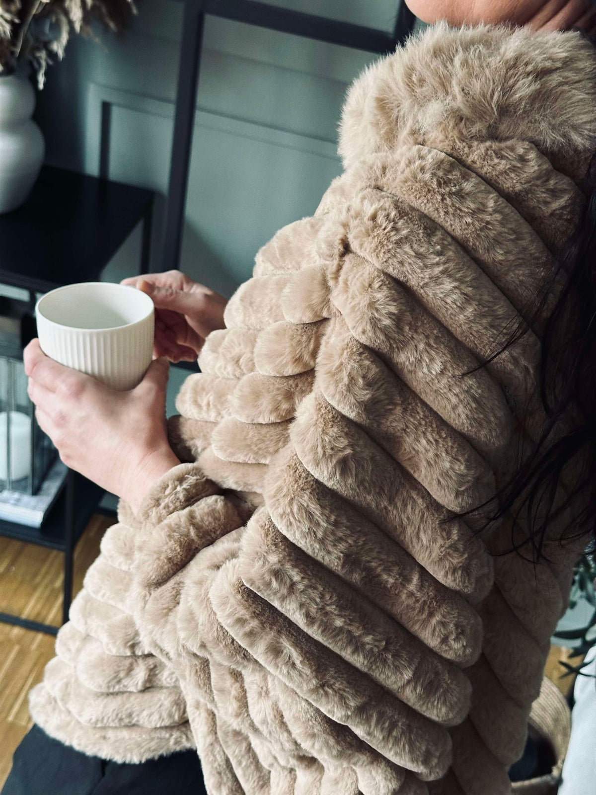 Poncho en fausse fourrure