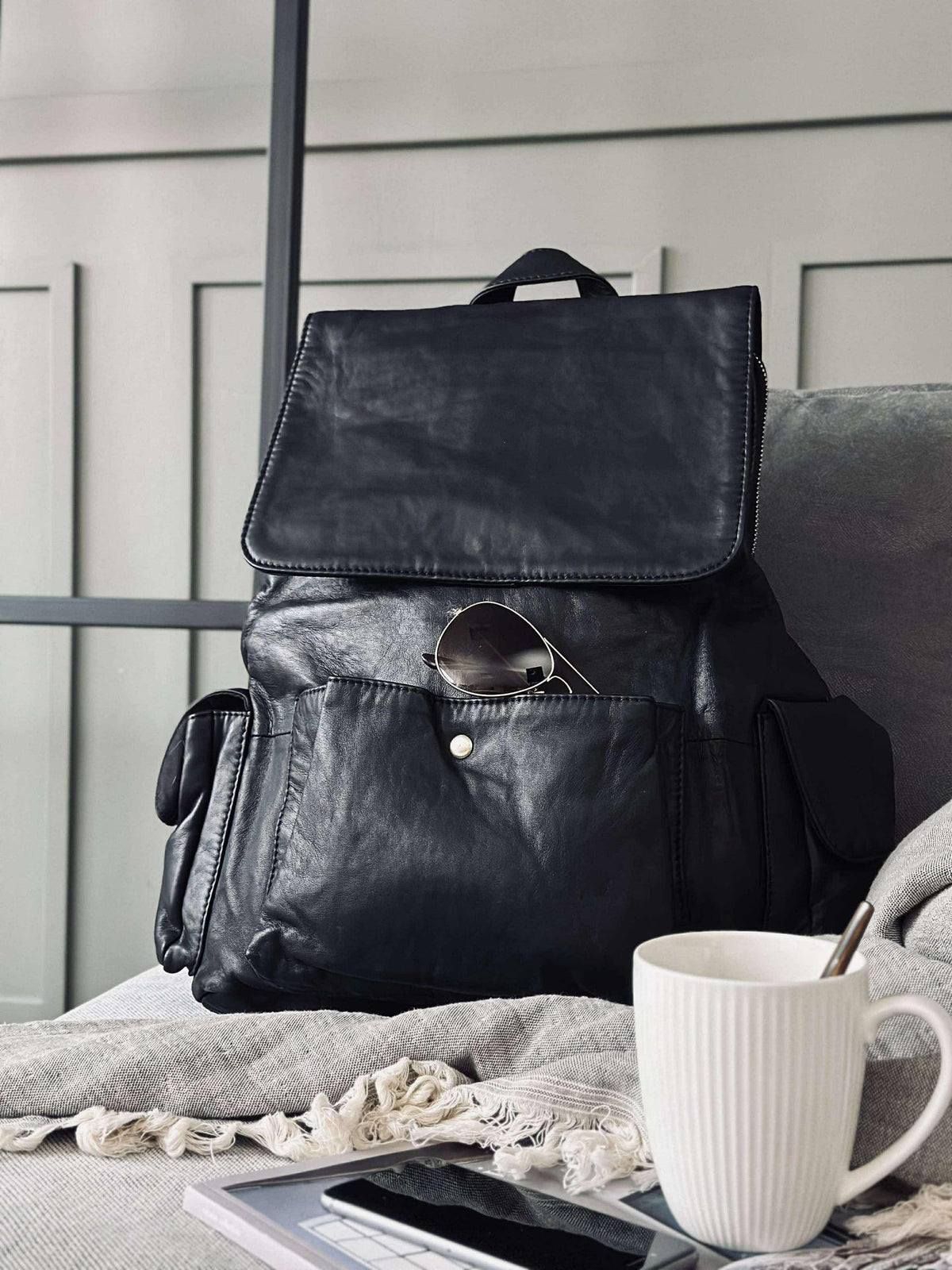 Sac à dos au design cool – Peau d’agneau souple noir