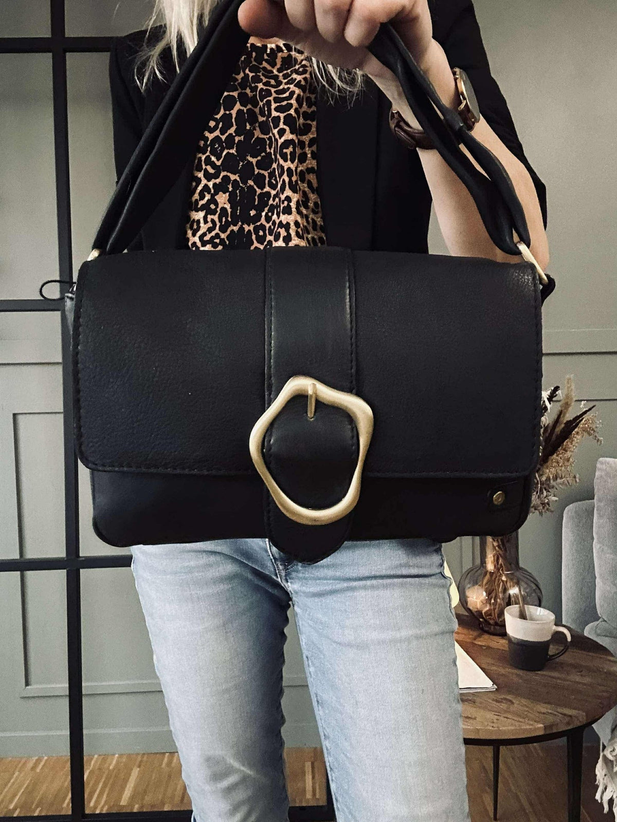 Crossover avec boucle - Black leather