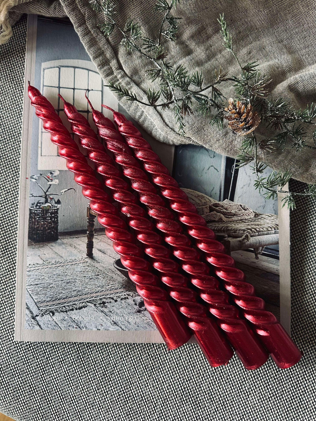 Bougies chandelles Rouge torsadé - 4 pcs