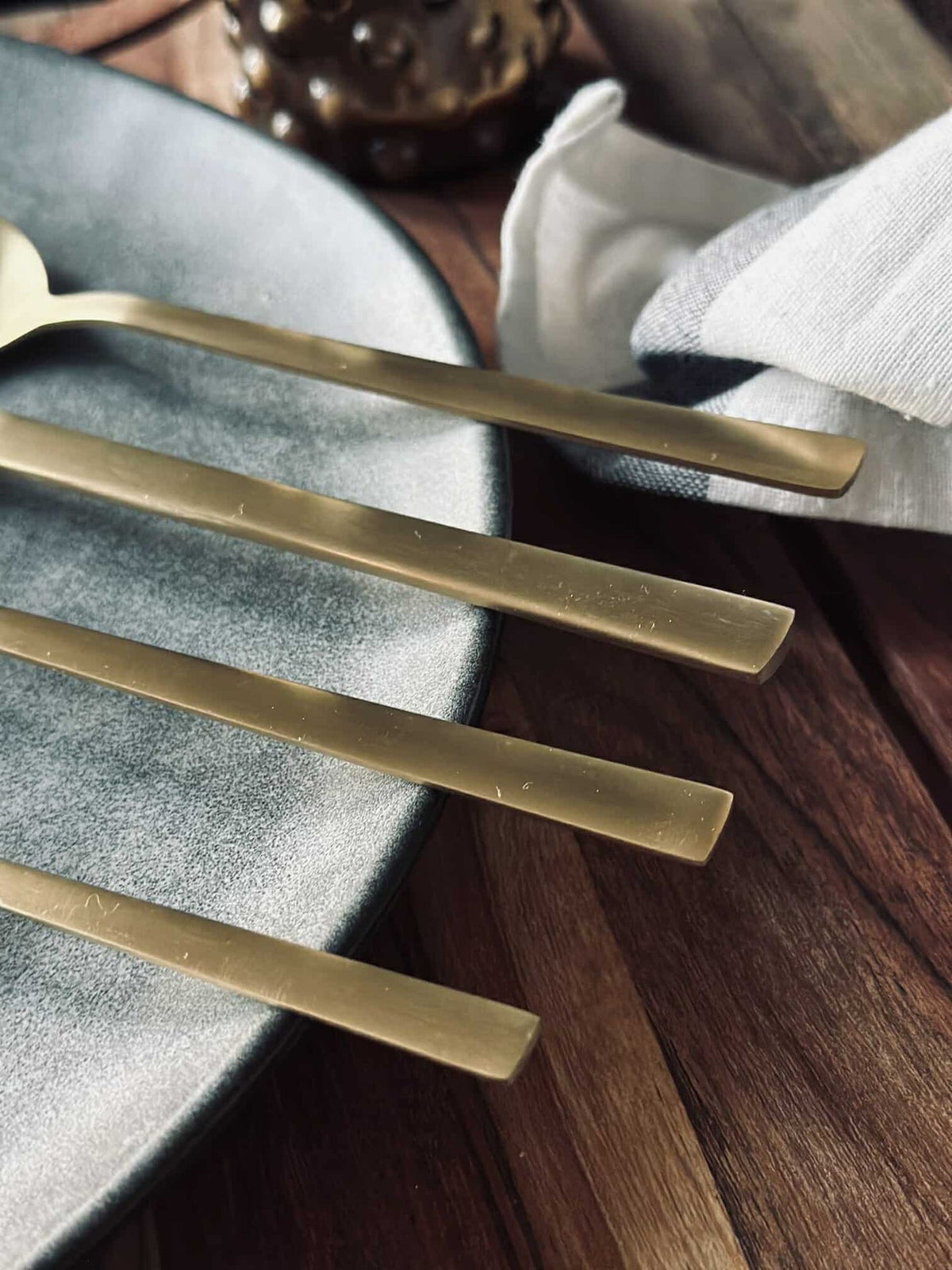 Couverts pour 4 personnes - Classic Gold