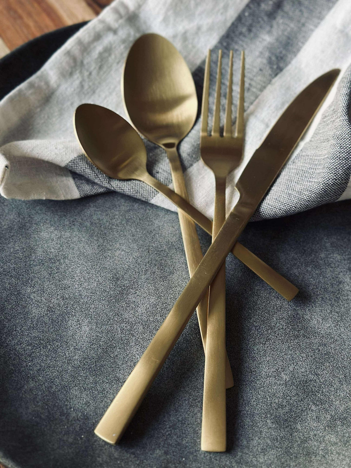 Couverts pour 4 personnes - Classic Gold