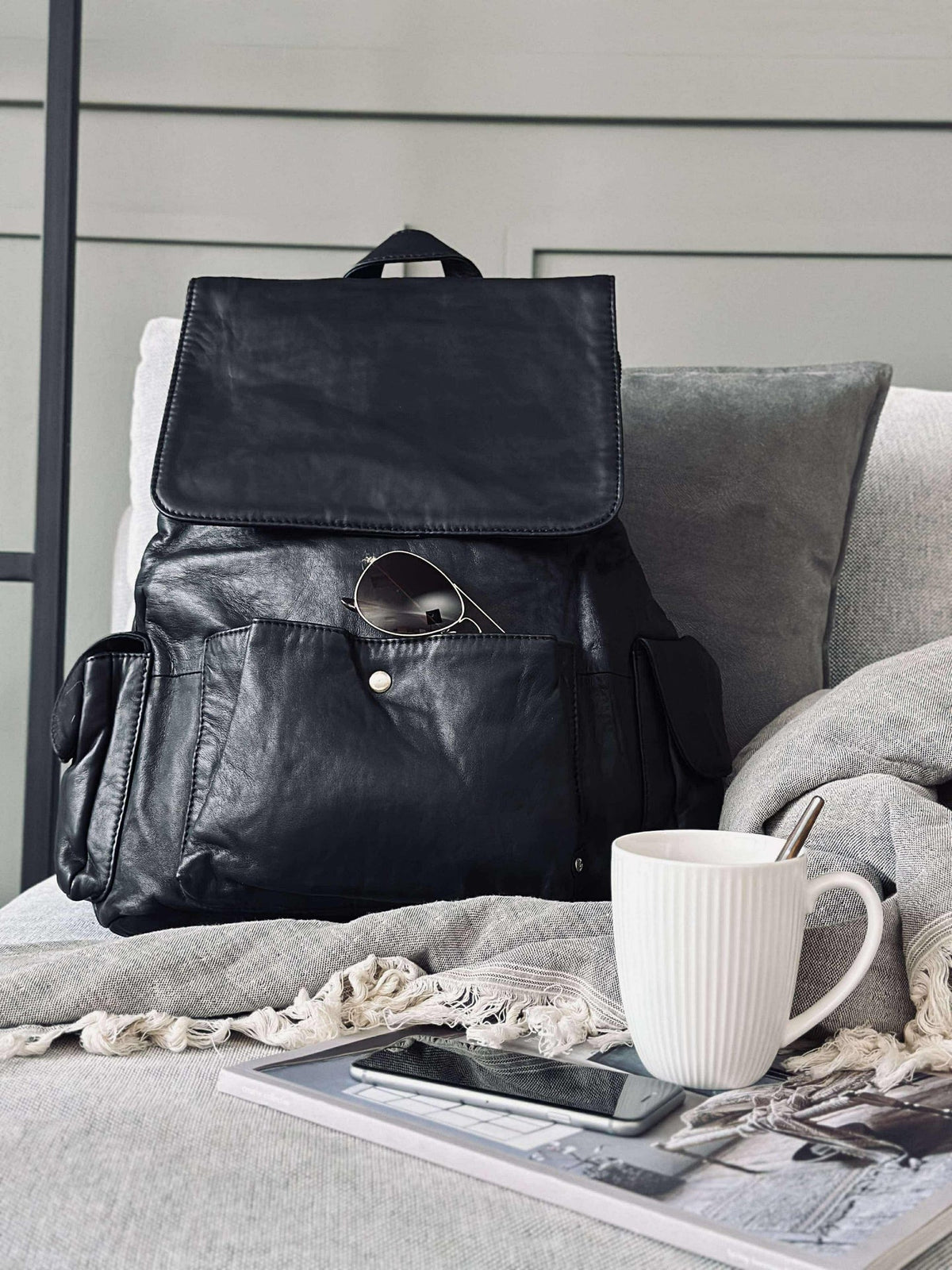 Sac à dos au design cool – Peau d’agneau souple noir