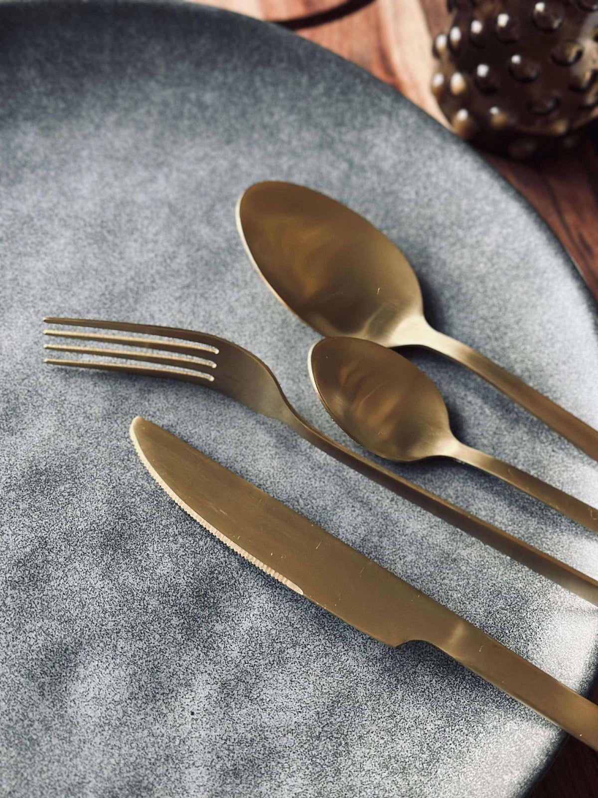 Couverts pour 4 personnes - Classic Gold