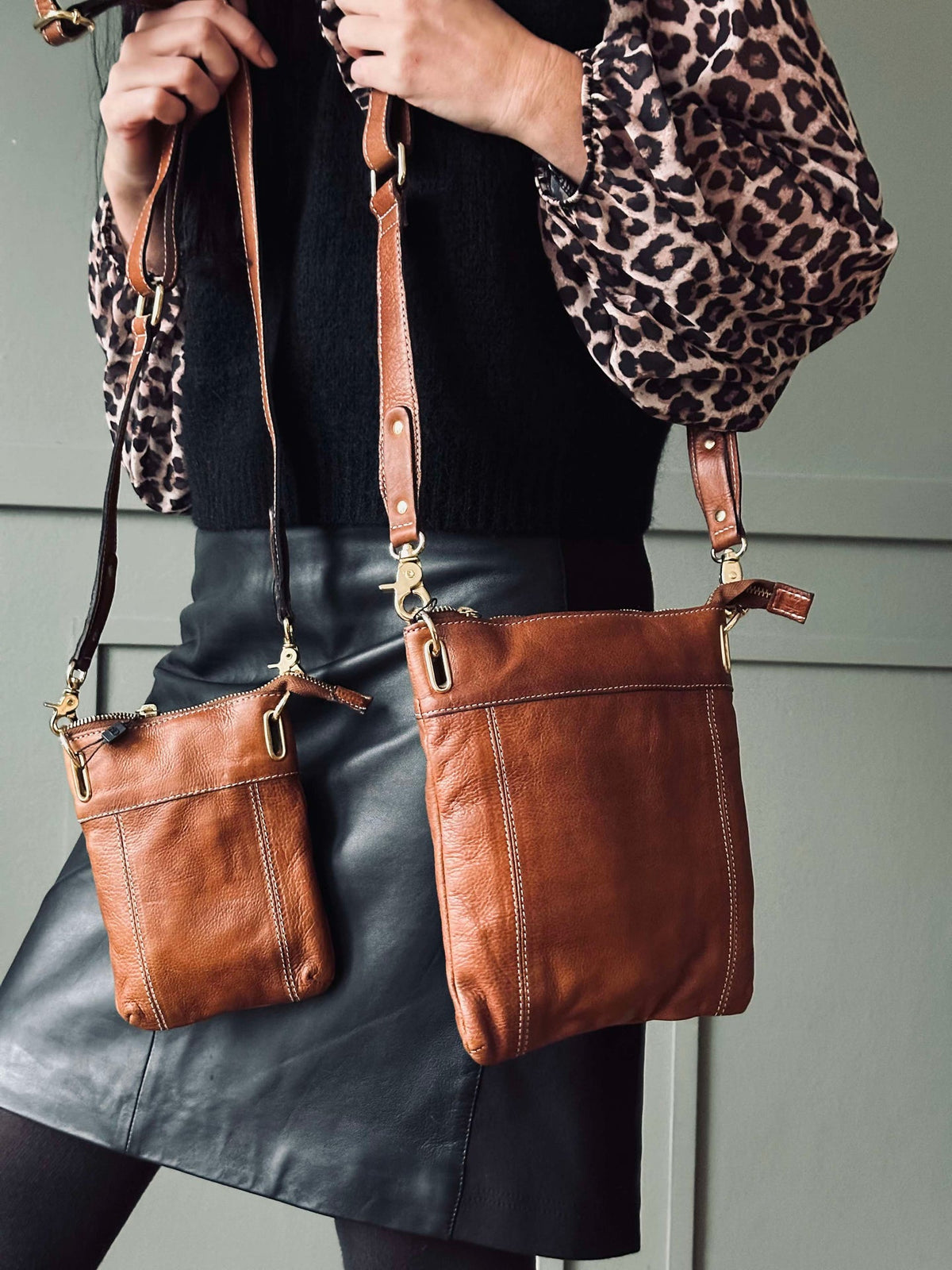 Sac pour téléphone Gunilla walnut