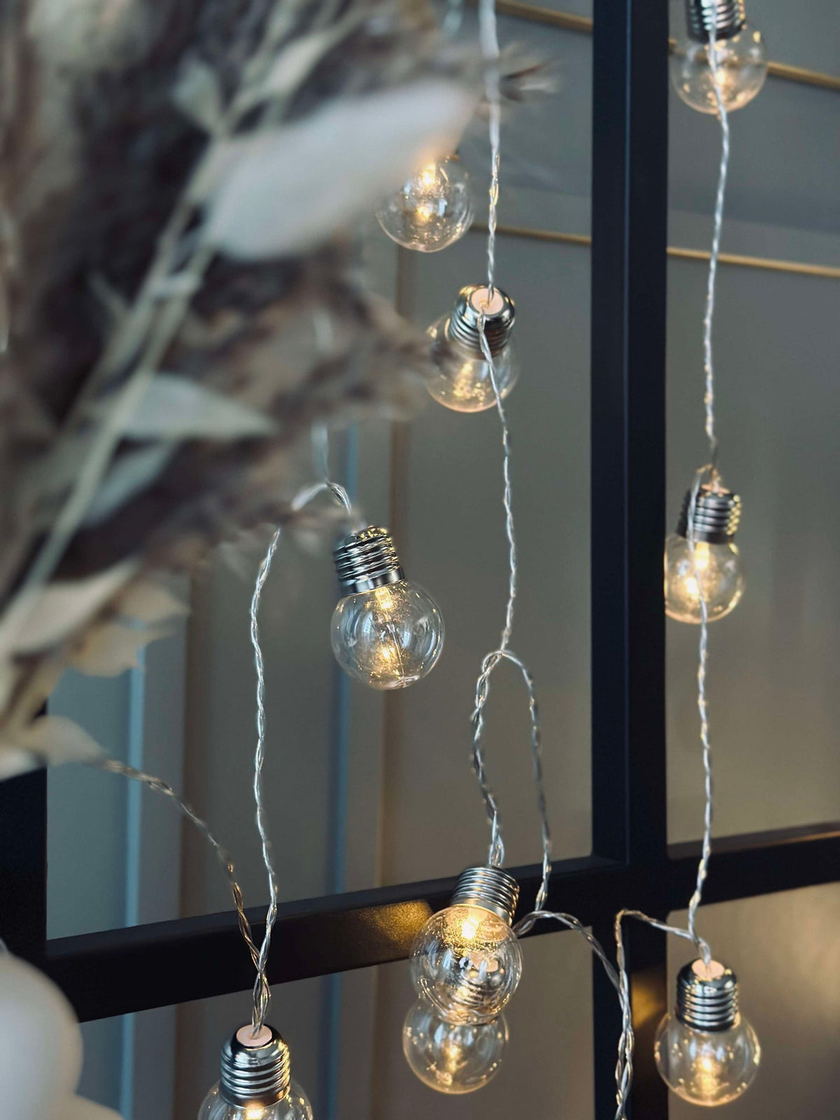 Grande guirlande lumineuse avec 50 ampoules LED et changement de couleur - Homologuée pour l’intérieur et l’extérieur