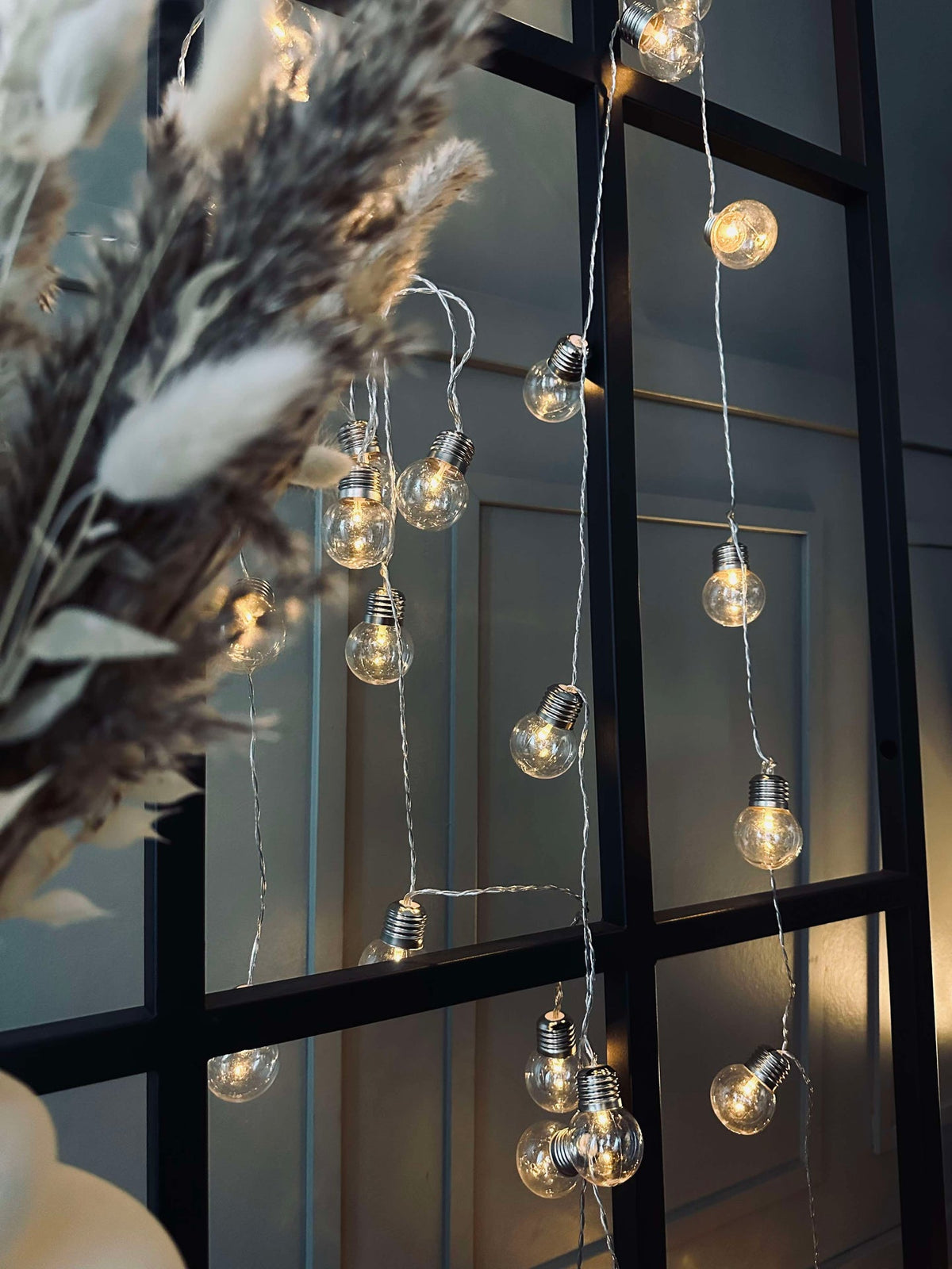 Grande guirlande lumineuse avec 50 ampoules LED et changement de couleur - Homologuée pour l’intérieur et l’extérieur