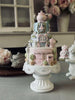 Gâteau avec tasse à thé - décoration de table
