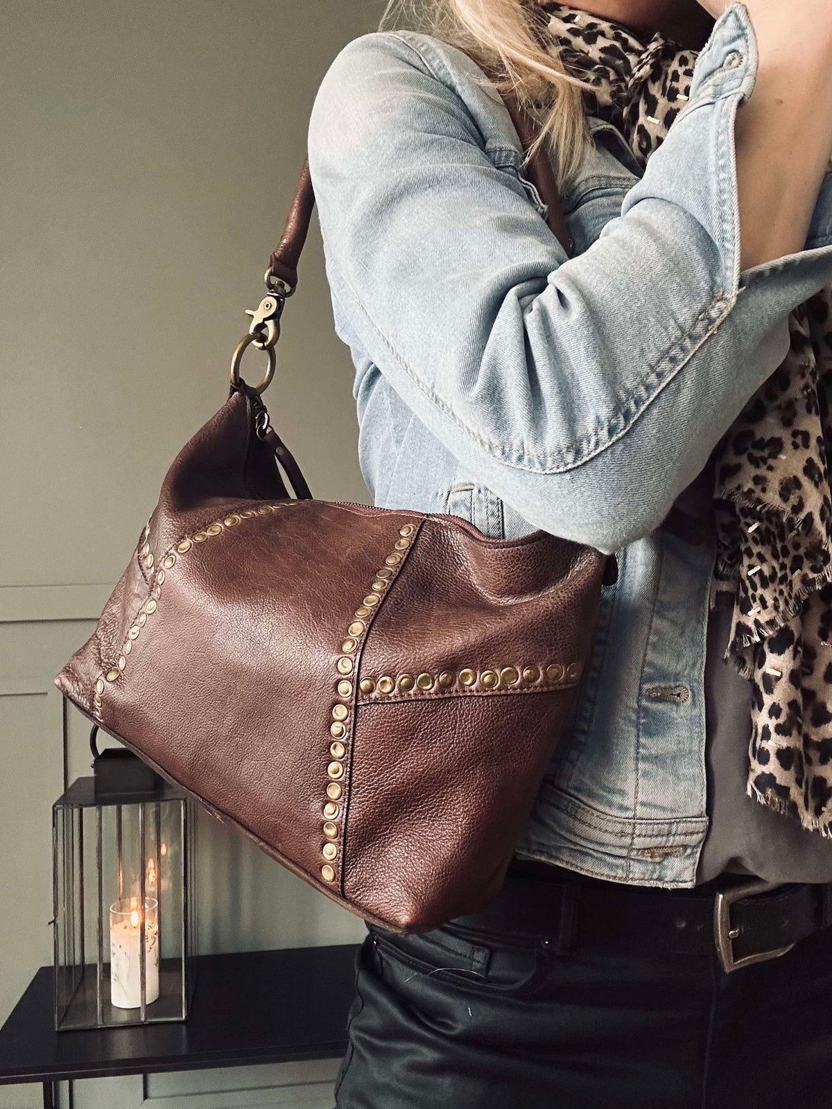 Sac à bandoulière Loni Smoke