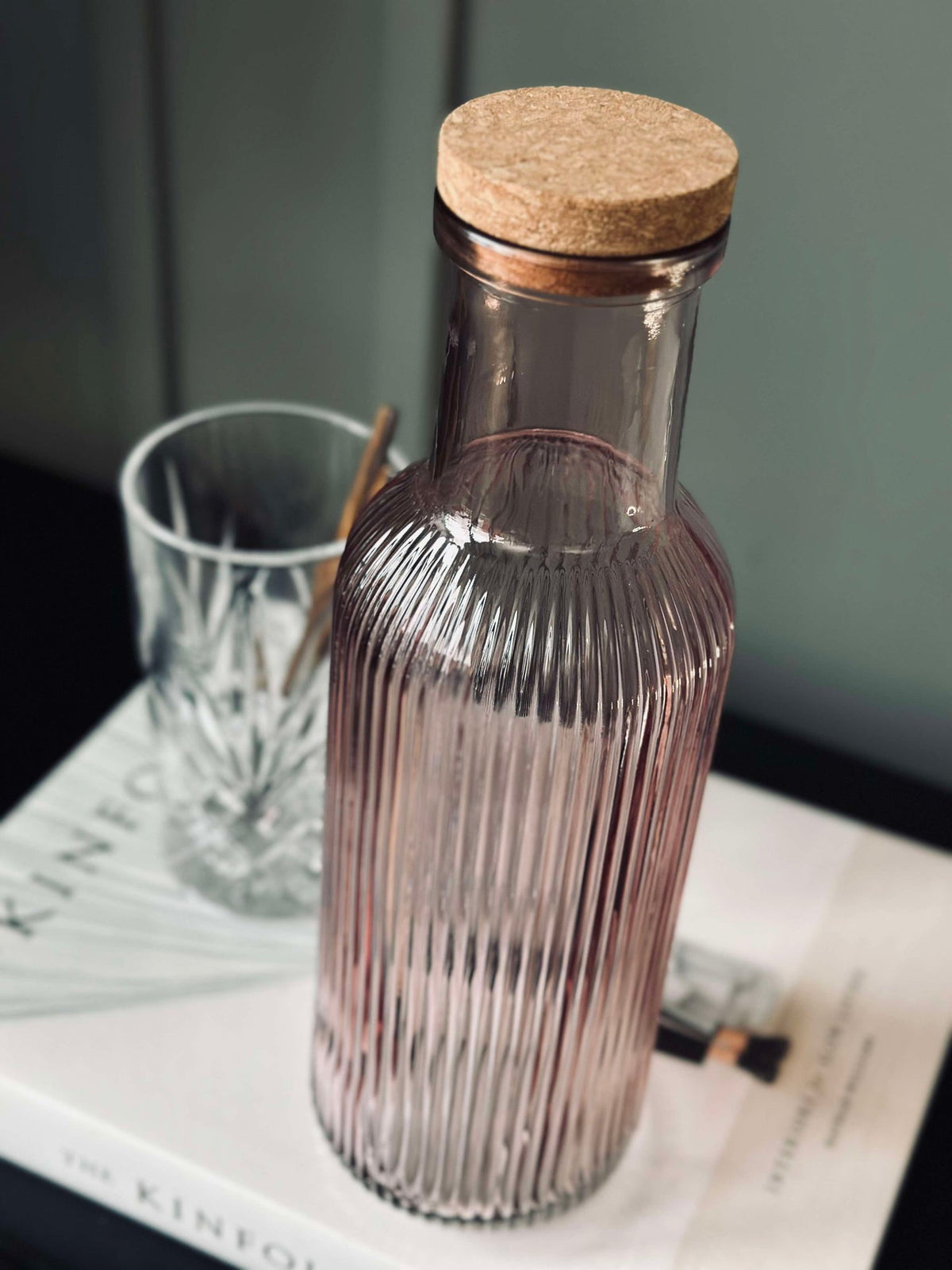 Bouteille d’eau avec bouchon en liège – Rose 1 l