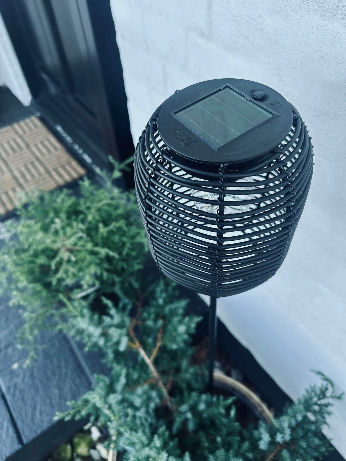 Lanterne sur piquet Black - Solar