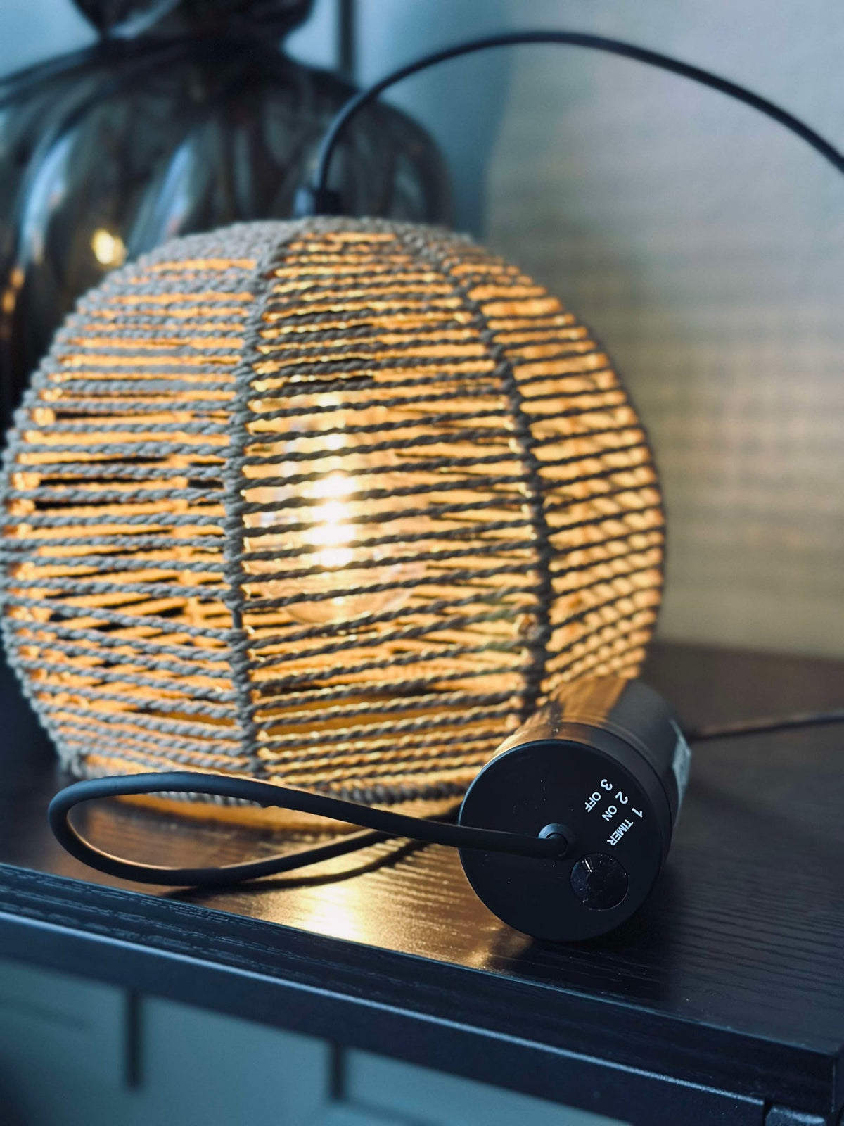 Lampe LED à piles avec fonction minuterie