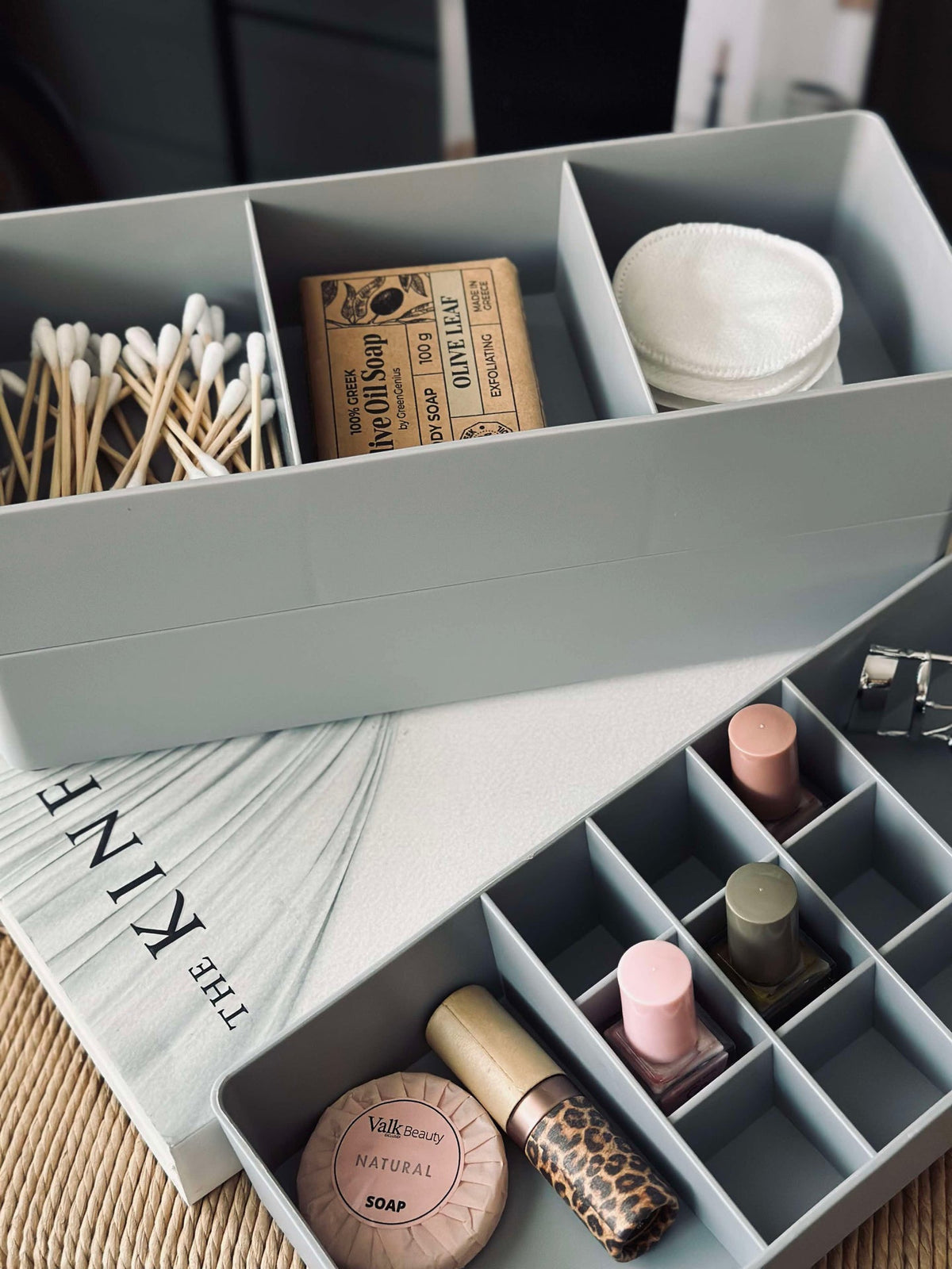 Organiseur à plusieurs niveaux - Gris