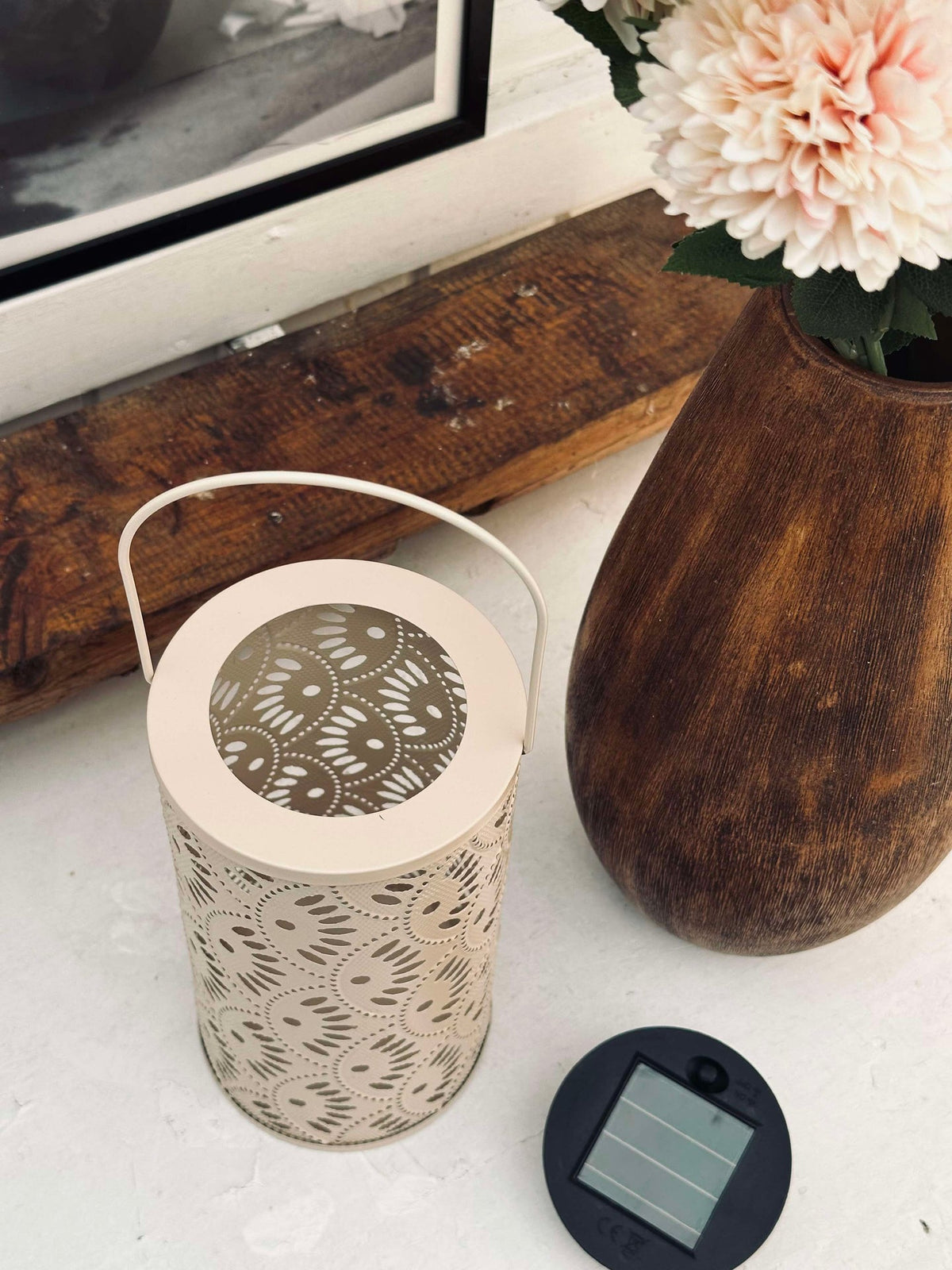 Lanterne DELI avec panneaux solaires – Beige