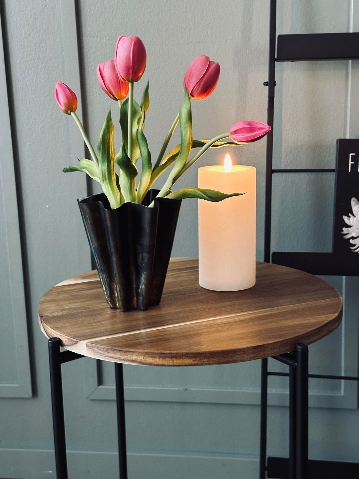 Table d’appoint en bois d’acacia