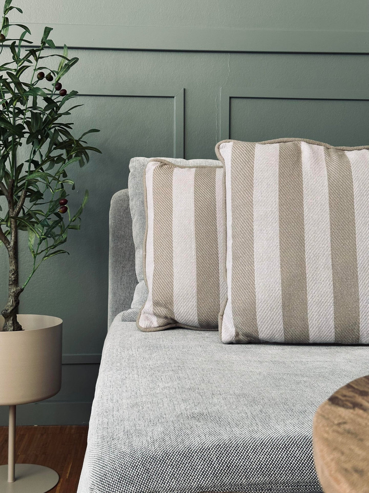 Coussin avec rembourrage - Naturel / sauge 43x43