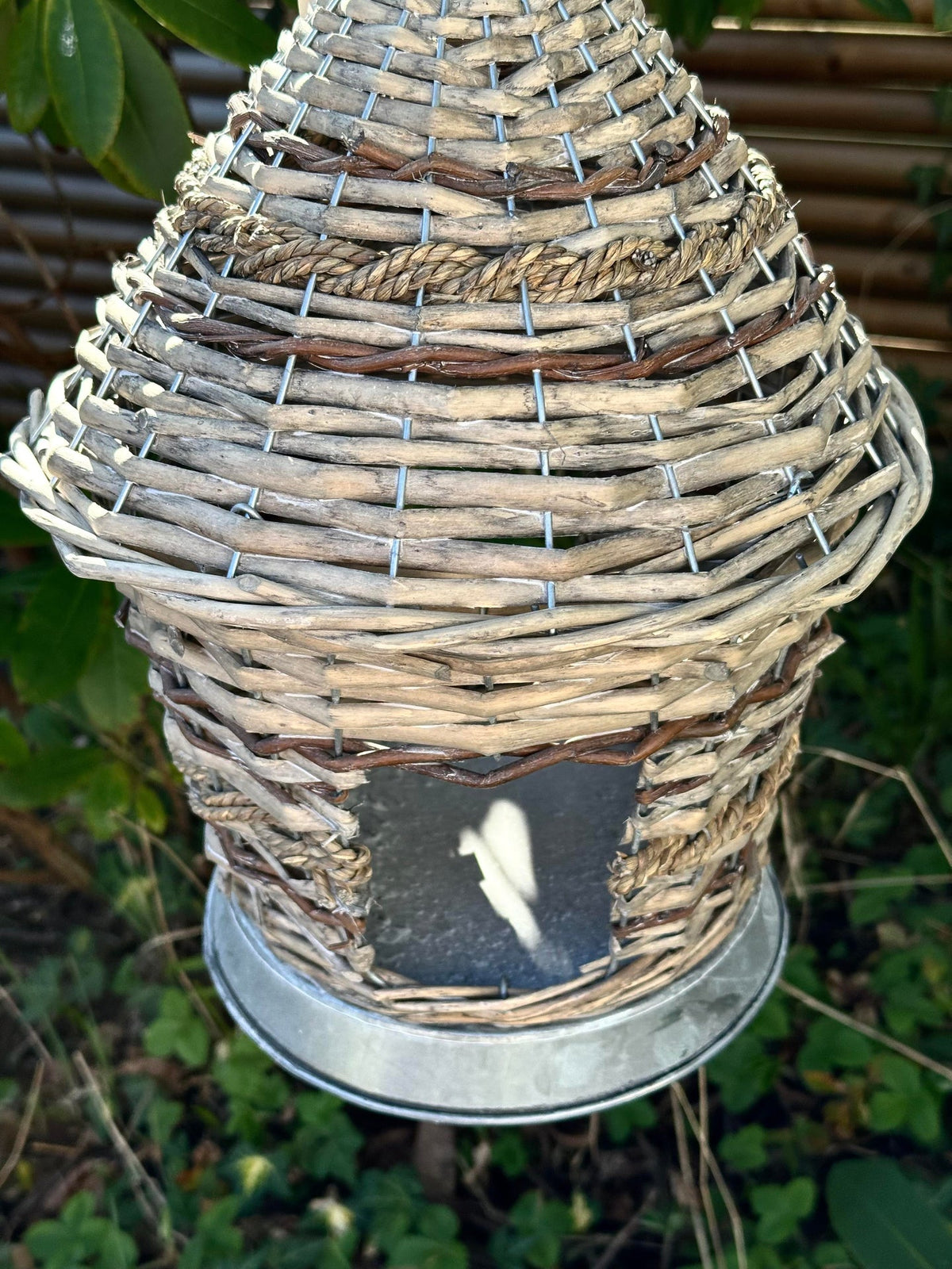 Mangeoire à oiseaux avec suspension