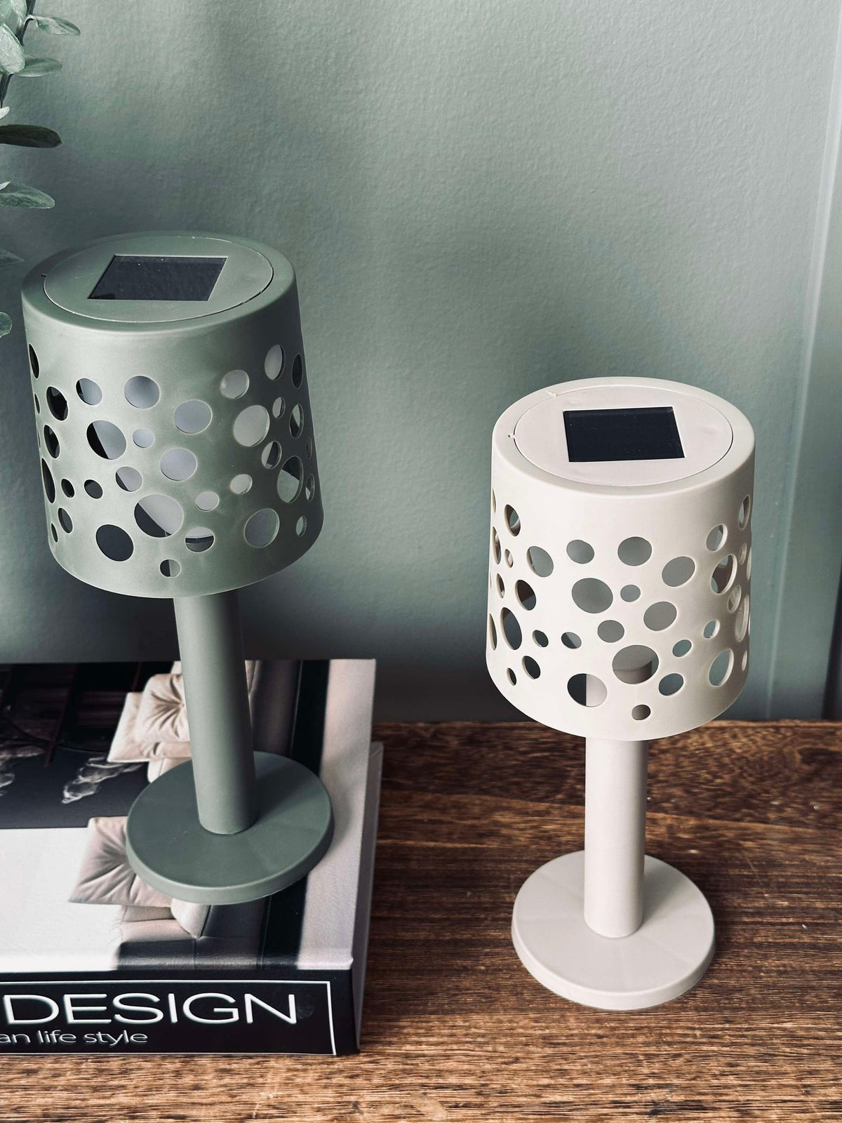 Lampe de table à énergie solaire - Army