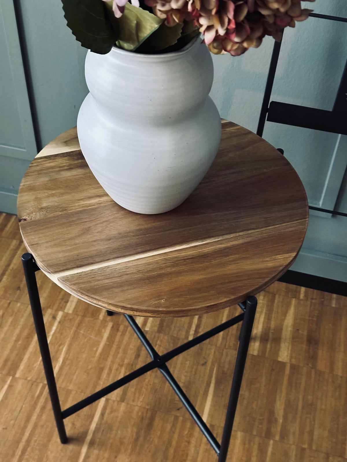 Table d’appoint en bois d’acacia