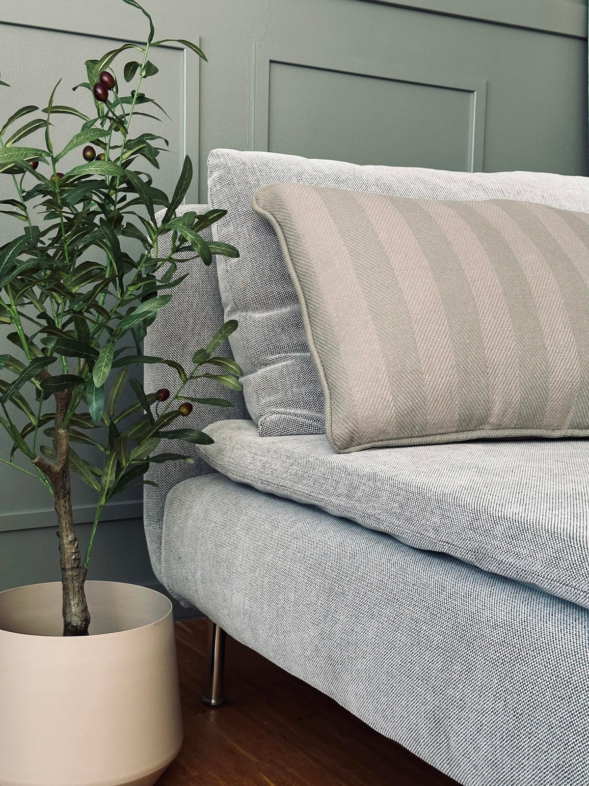 Coussin avec garnissage - Rayures gris / menthe 43x43