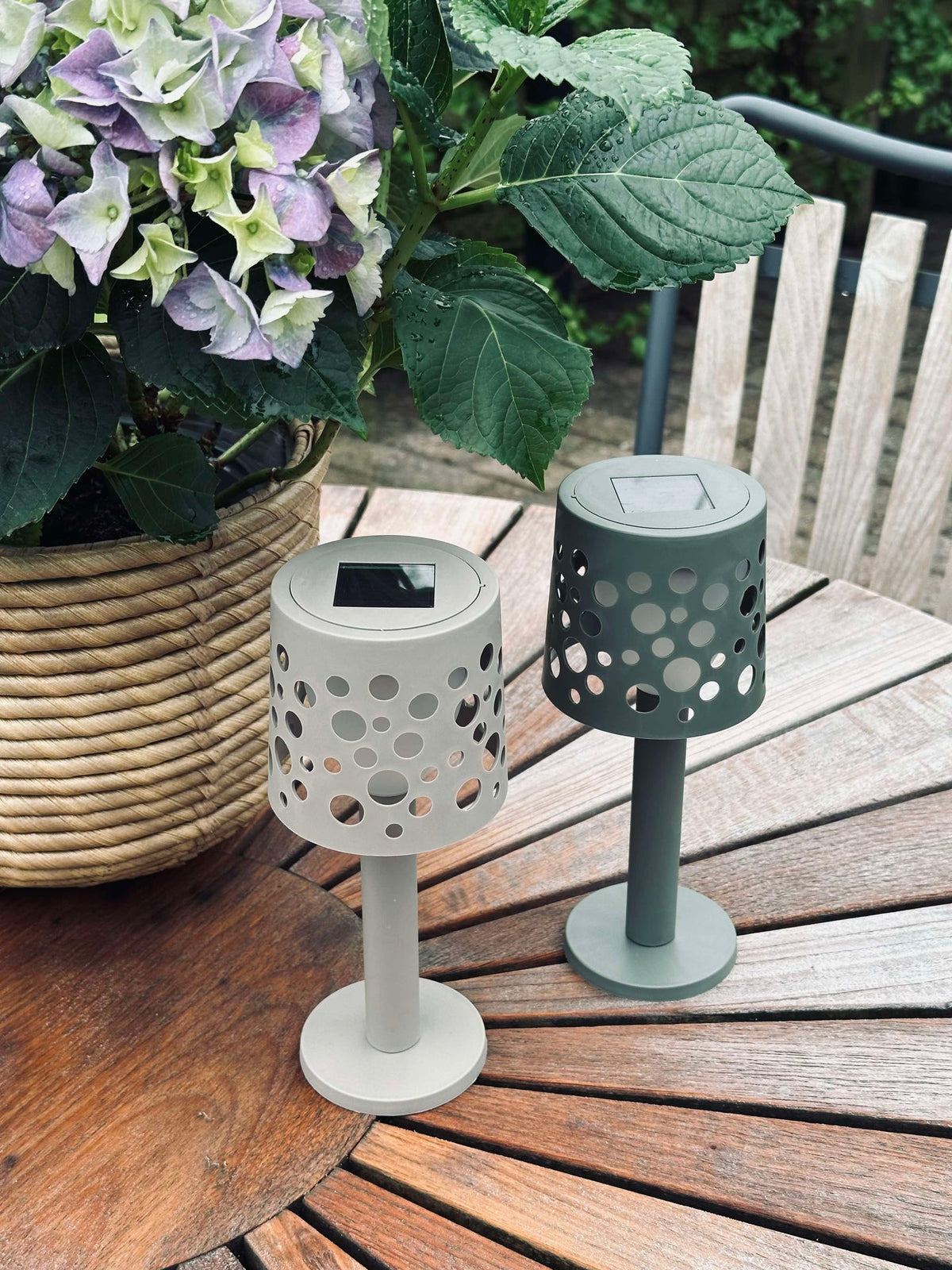 Lampe de table avec cellules solaires - Beige clair
