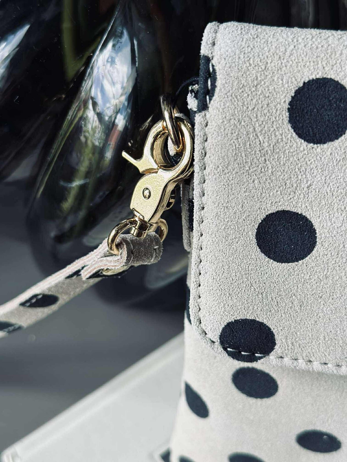 Sac pour téléphone Blacks dots