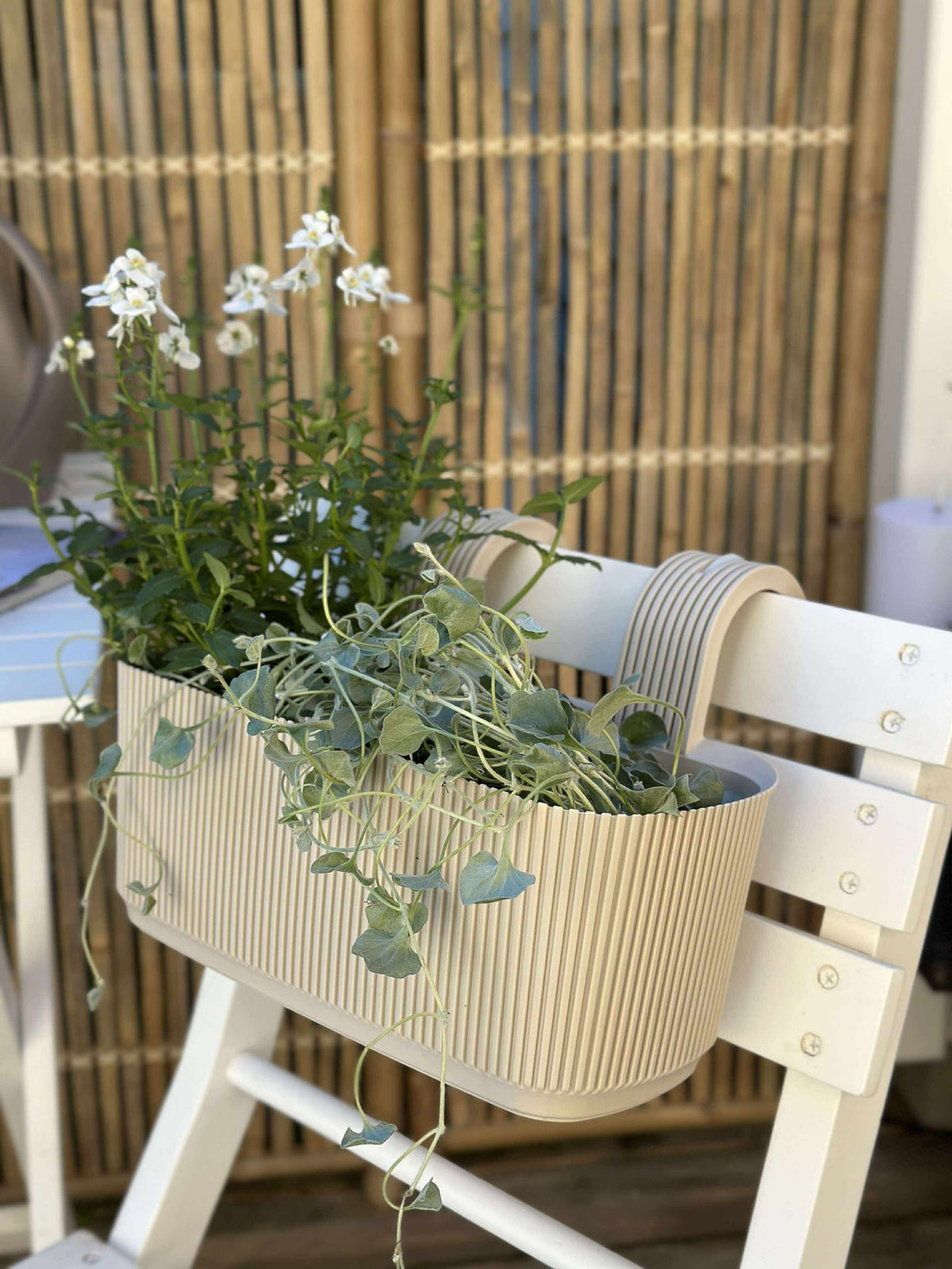 Jardinière avec suspension – Crème