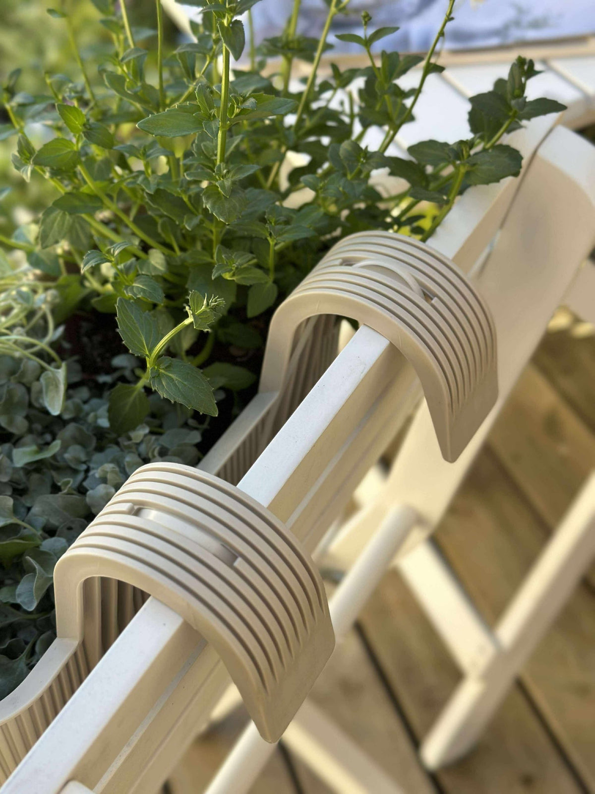 Jardinière avec suspension – Crème