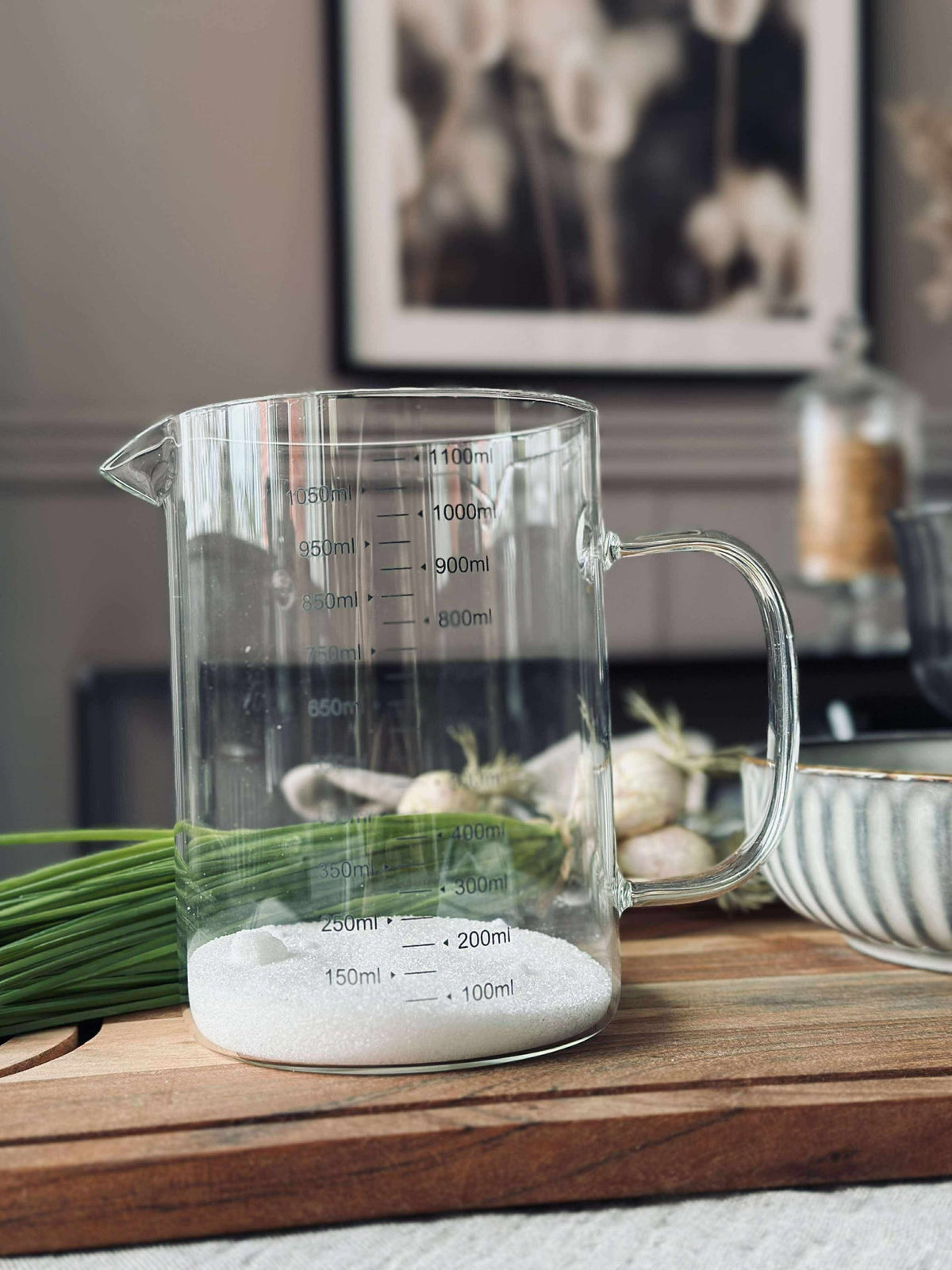 Carafe doseuse en verre - 1000 ml.