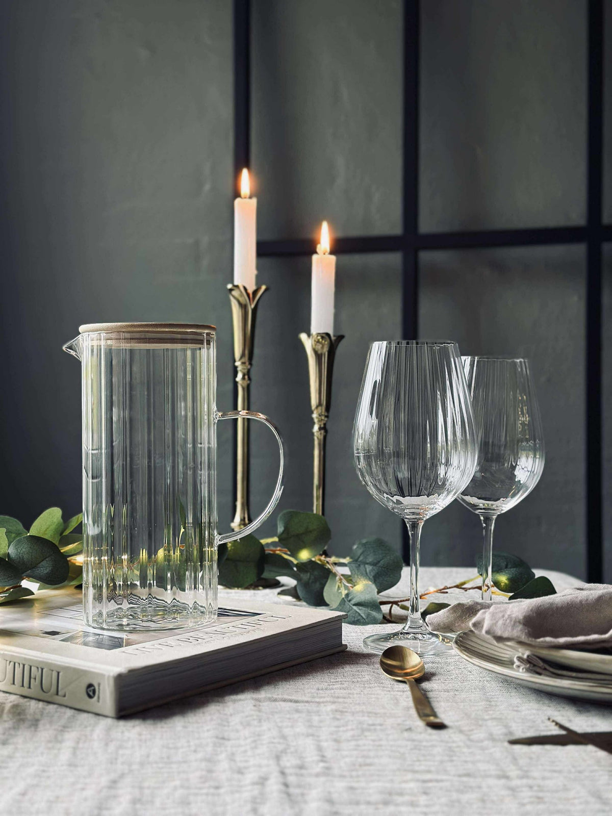 Carafe en verre avec couvercle en bambou