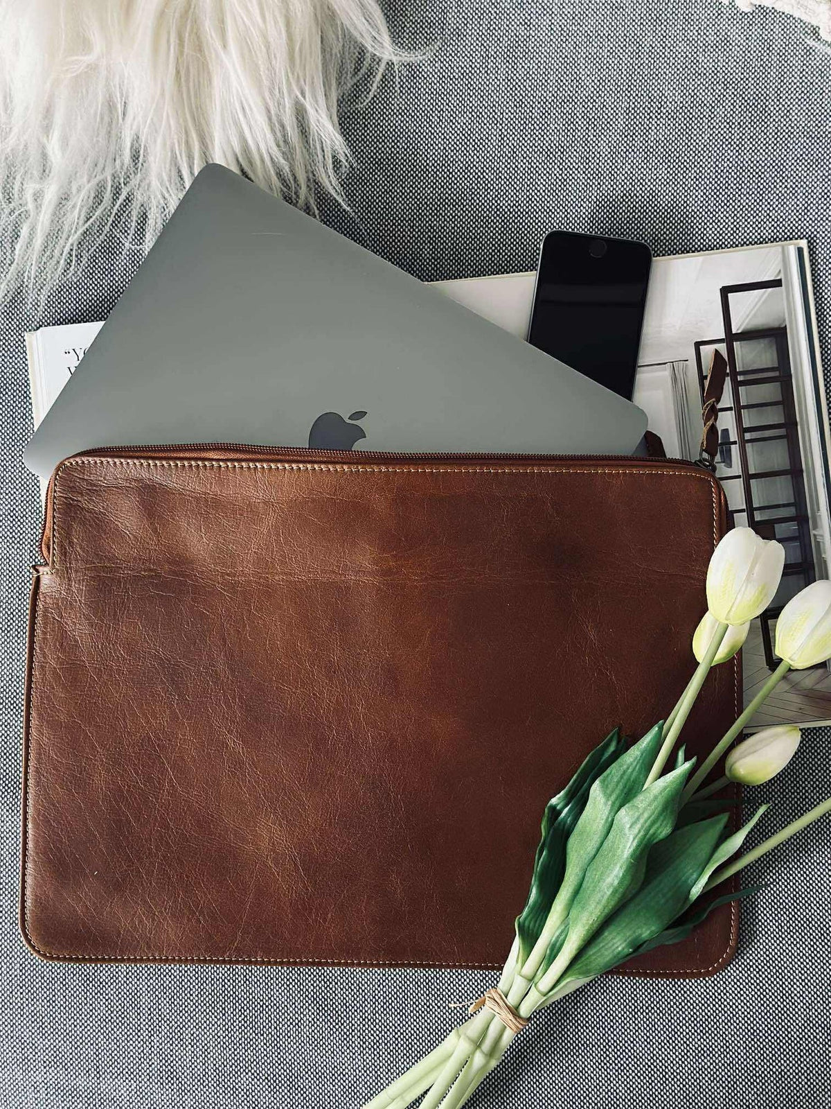Housse pour ordinateur portable - cuir de buffle cognac