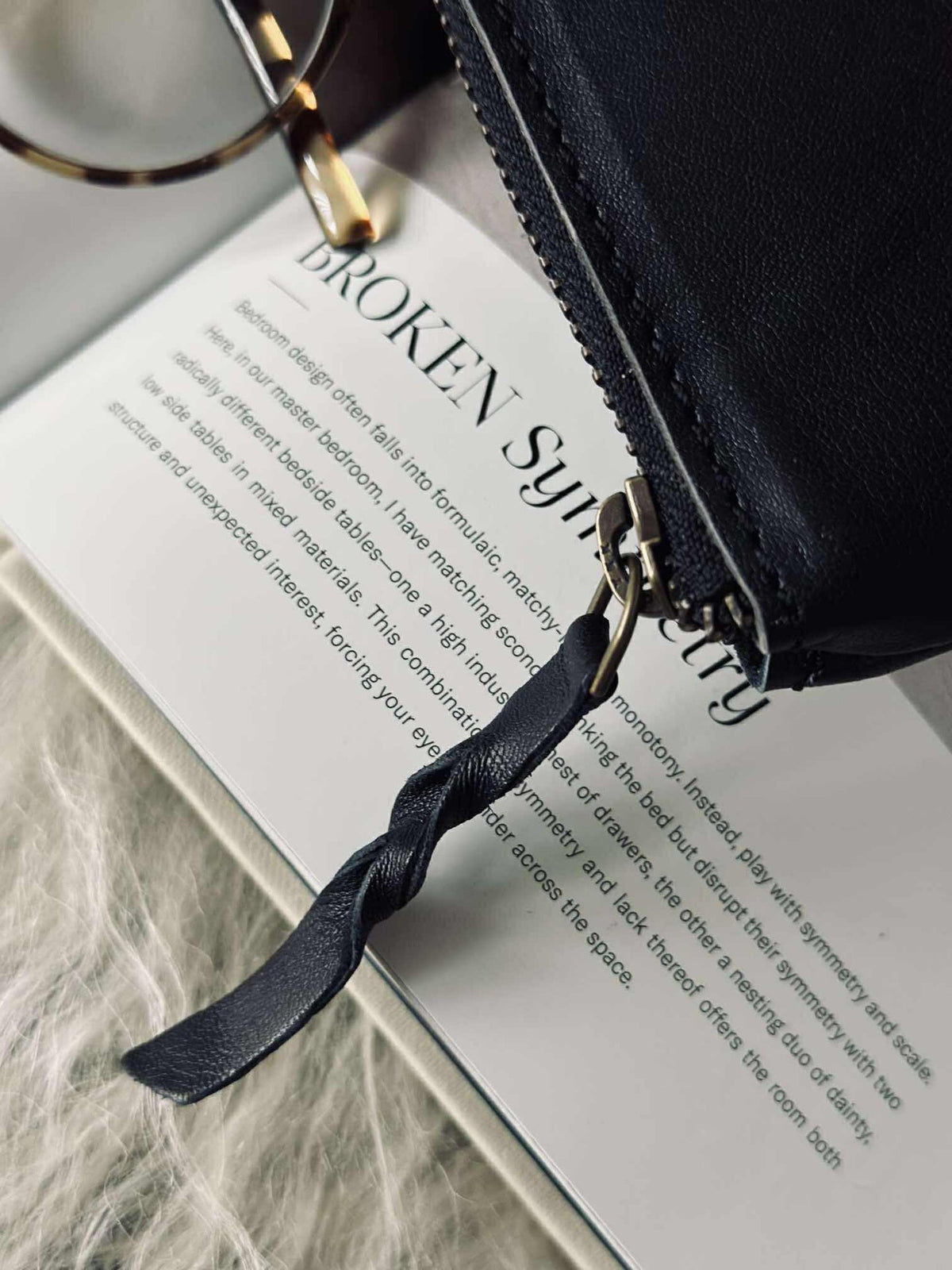 Trousse de maquillage / Pochette  - Cuir noir