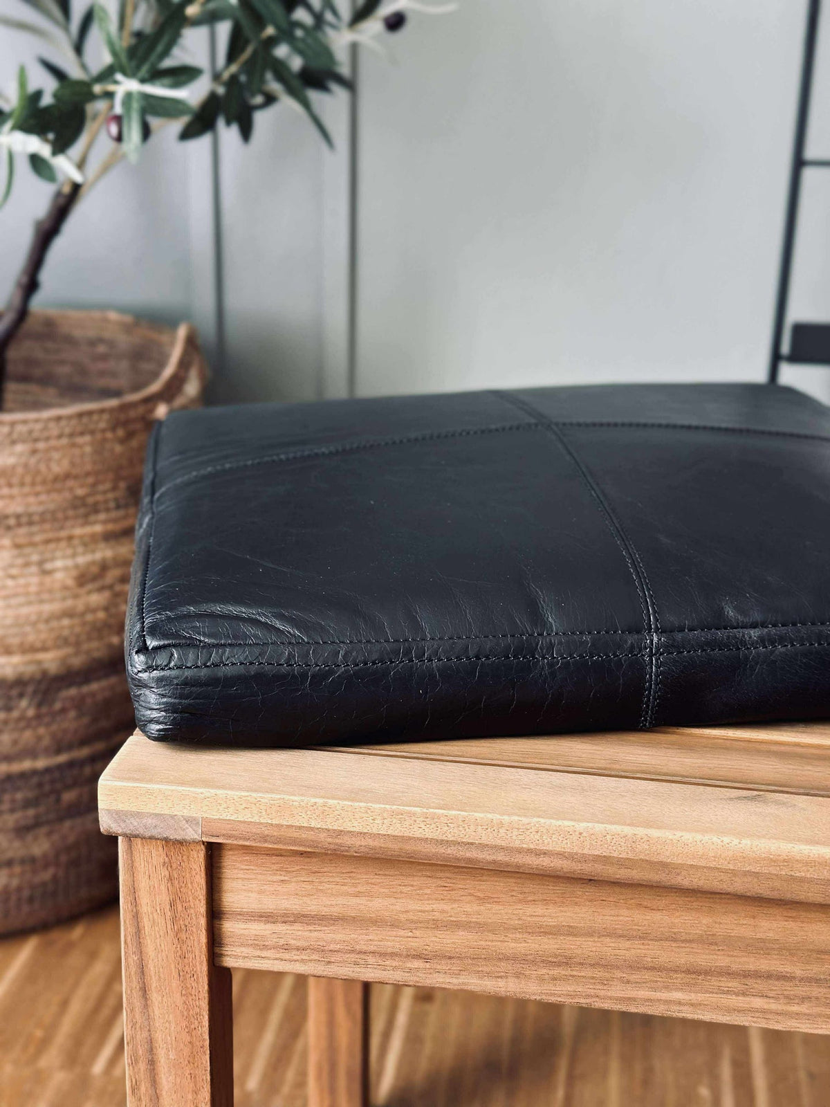 Coussin Tokyo en cuir - 40x40 Noir
