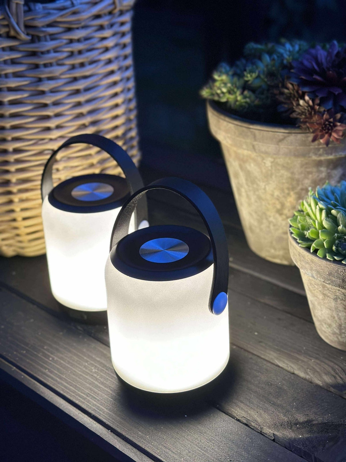 Lanterne LED tactile avec sangle