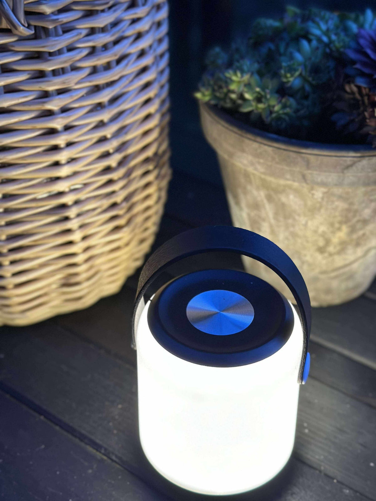 Lanterne LED tactile avec sangle