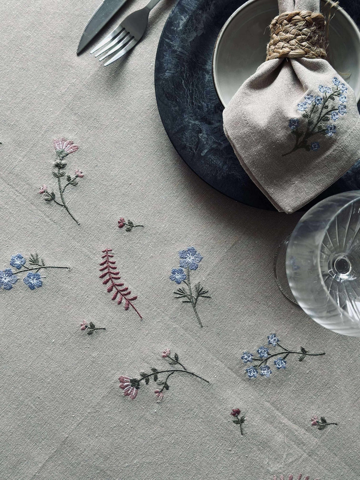 Nappe flower broderie - Effet lin