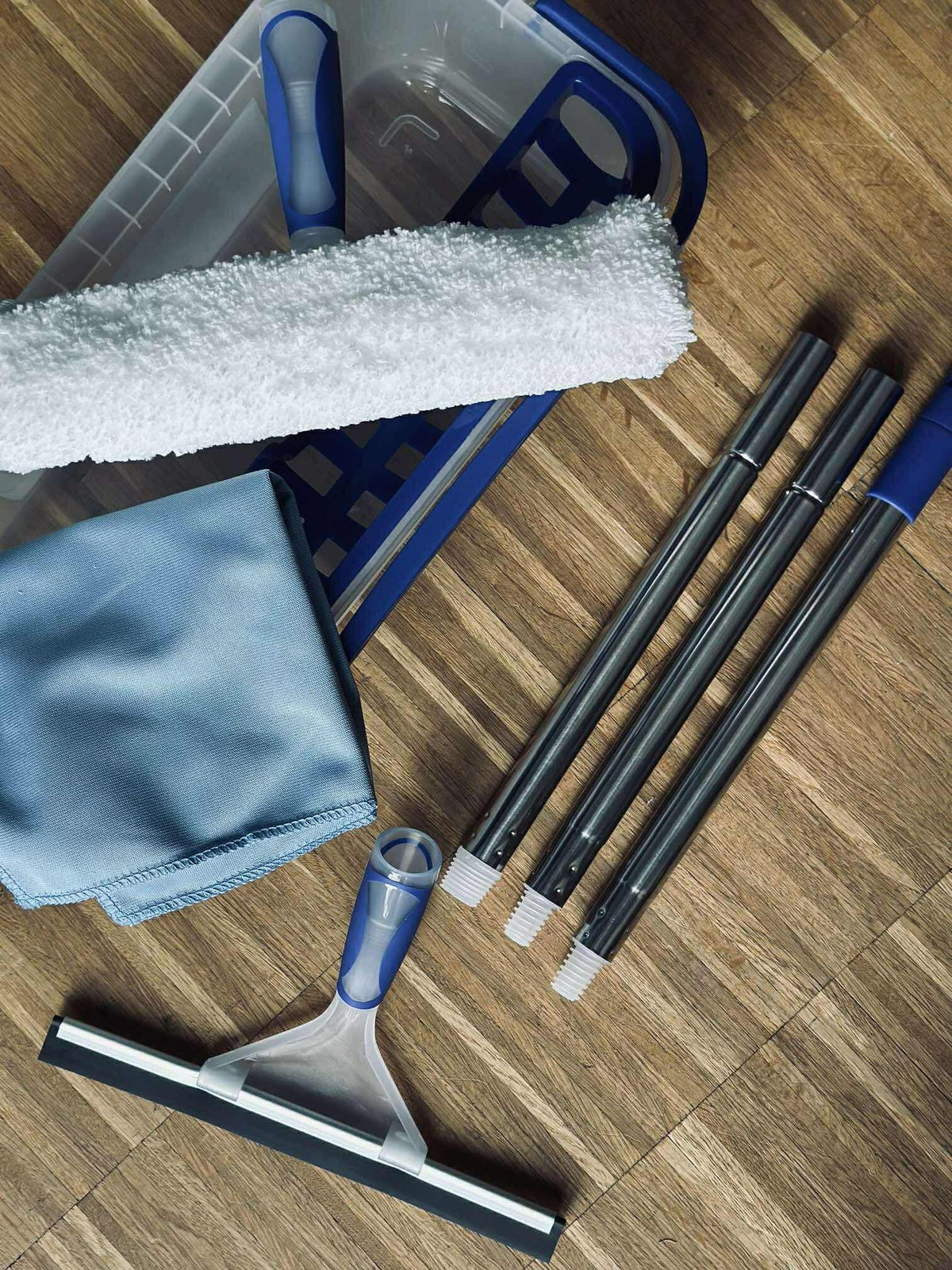 Kit de nettoyage de vitres avec boîte de rangement