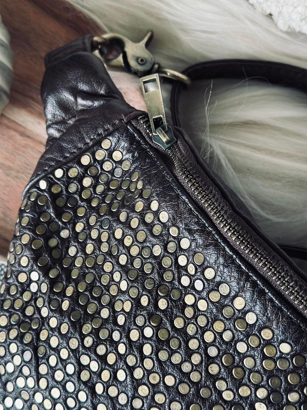 Bumbag Deluxe avec clous - Brown