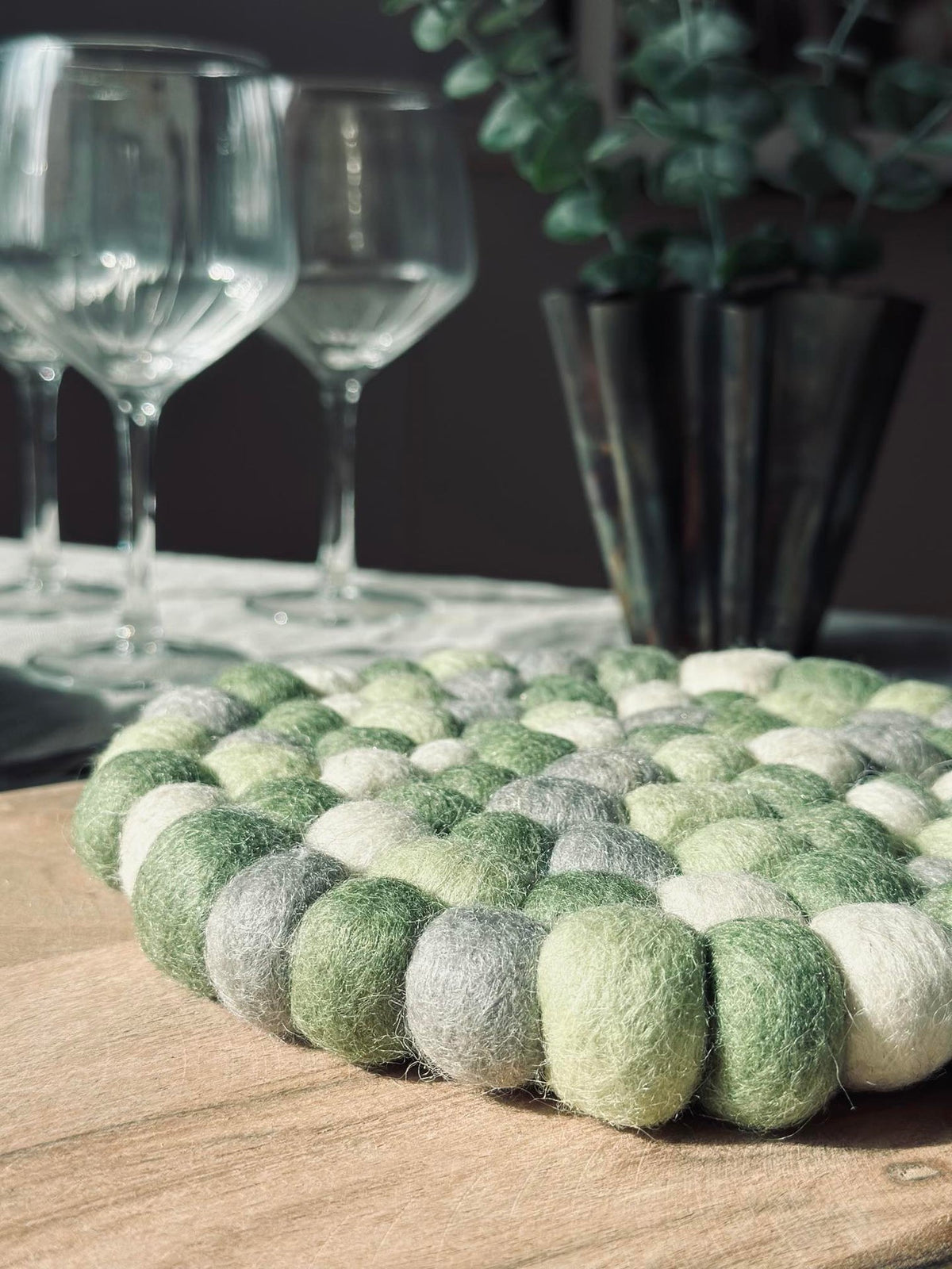 Dessous de plat DOTS - Mélange de laine verte