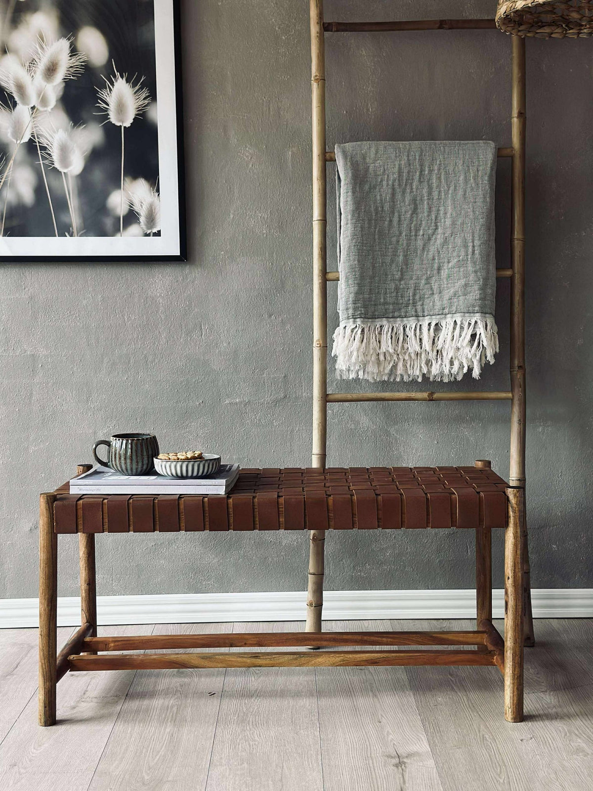 Banc avec assise tressée - cuir cognac