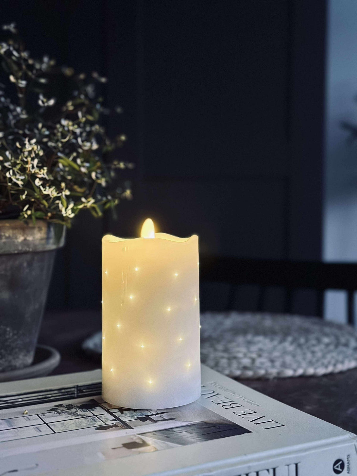 Bougie bloc LED White TWINKLE - 12,5 cm