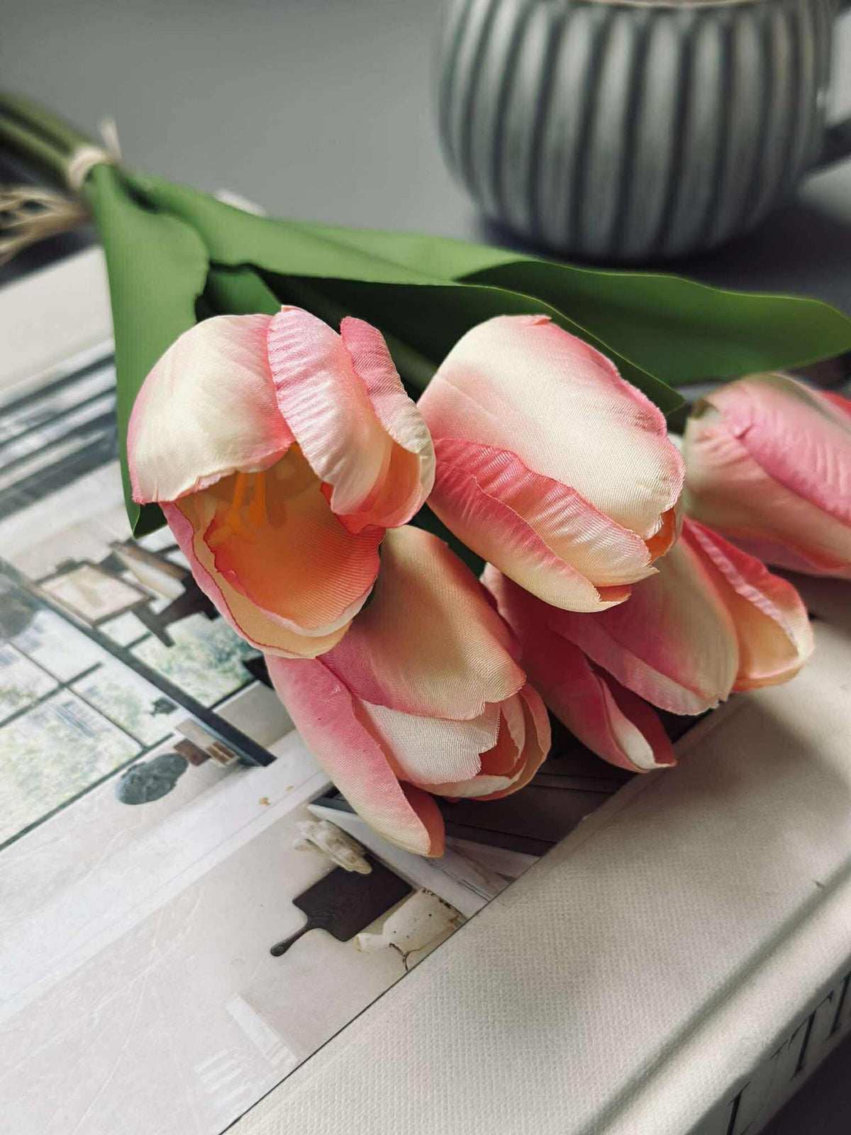 Tulipes effet soie– Plusieurs couleurs