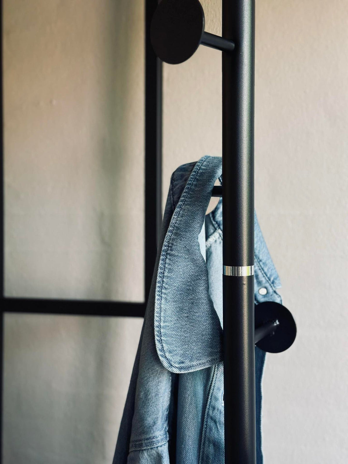 Porte-manteau sur pied 176 cm