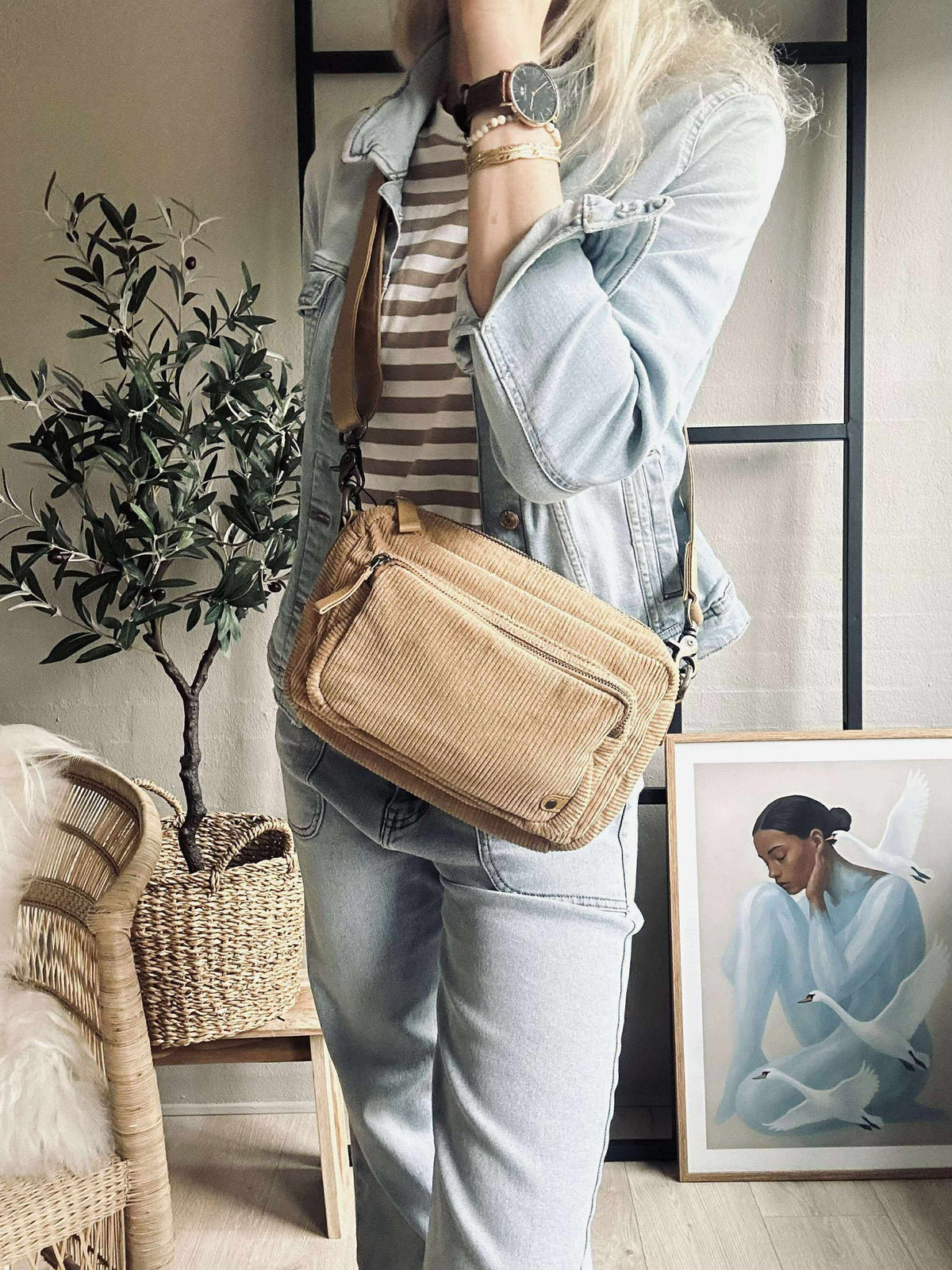 Crossbody Tan velours côtelé