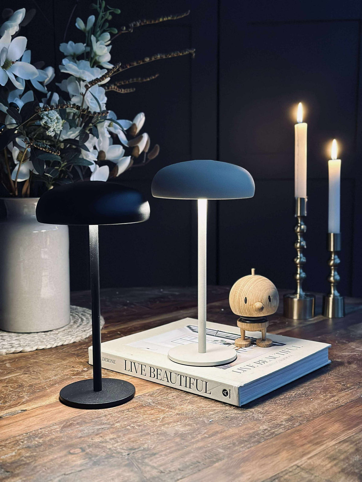 Lampe de table tactile LED Isolde. Noir/Beige