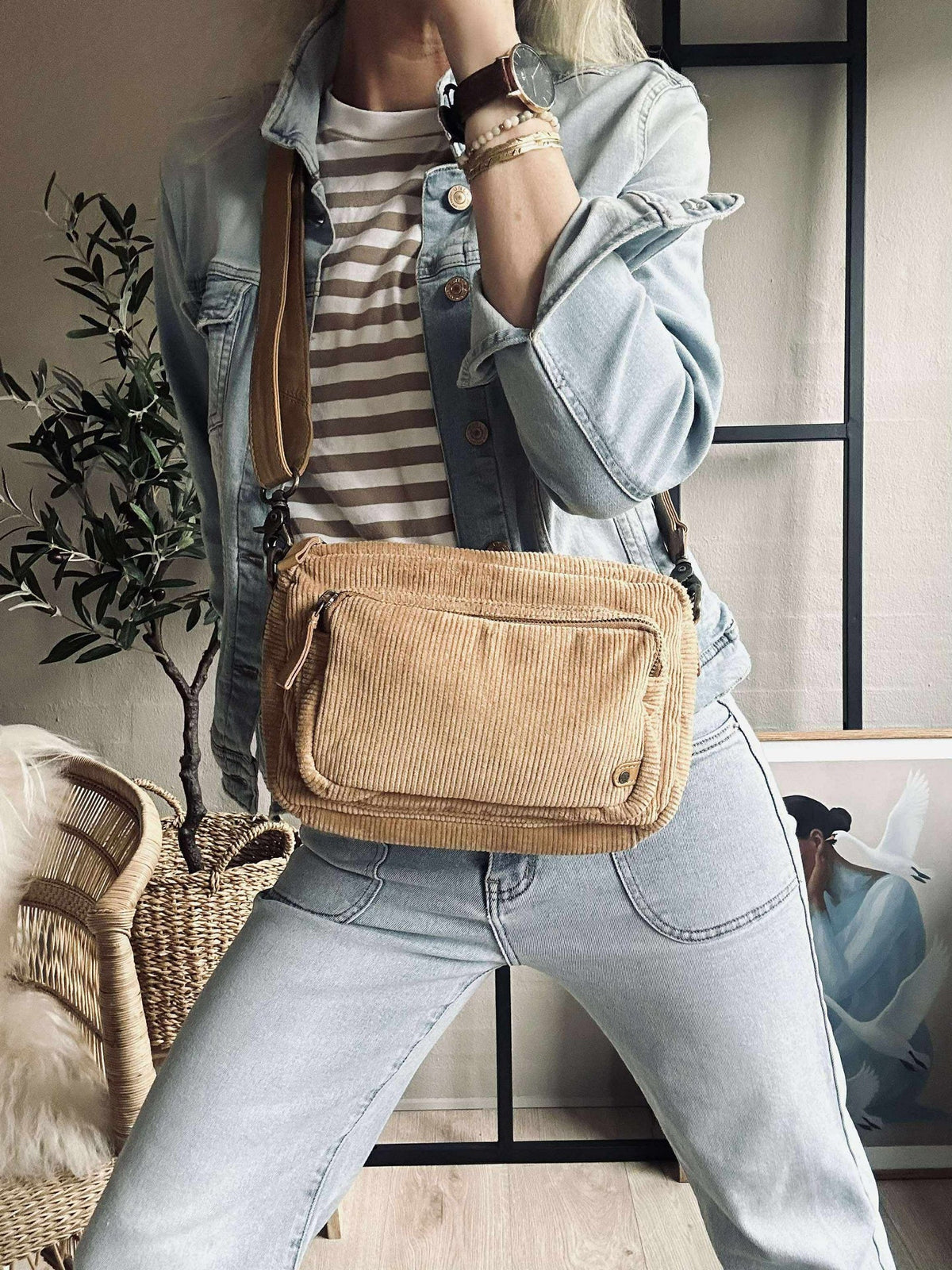 Crossbody Tan velours côtelé