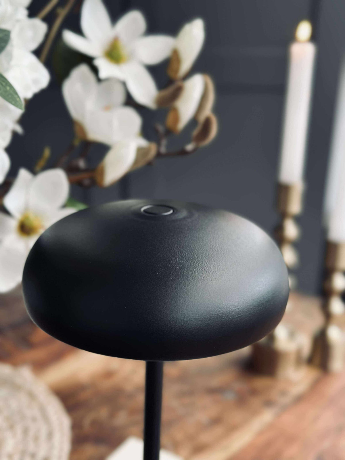 Lampe de table tactile LED Isolde. Noir/Beige
