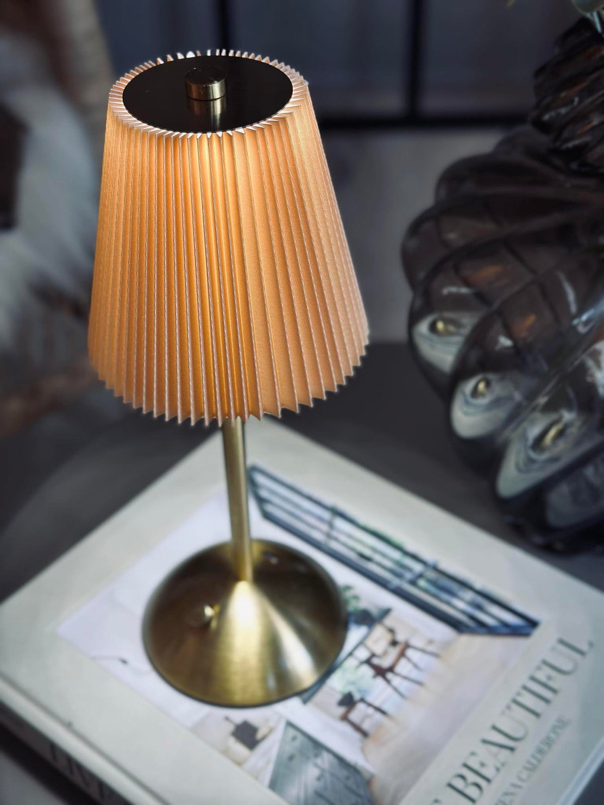 Lampe de table LED Plisse´ beige - rechargeable