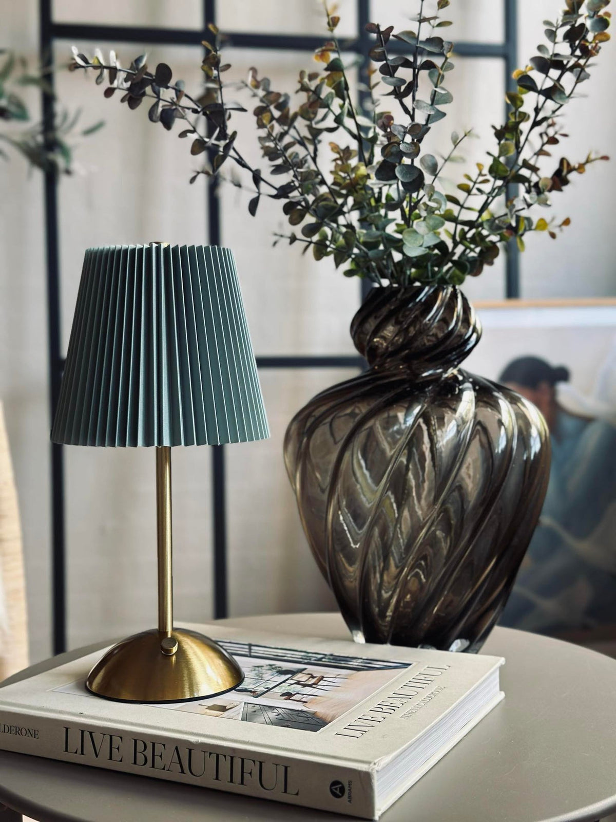Lampe de table LED Large Plisse´ - rechargeable