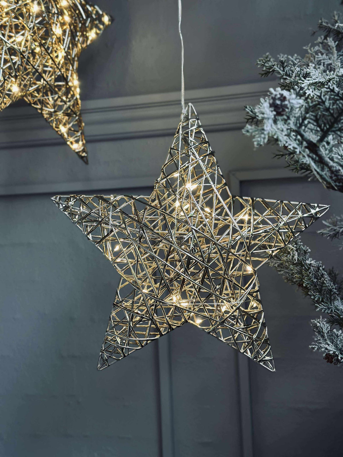 Étoile avec éclairage LED - Gold